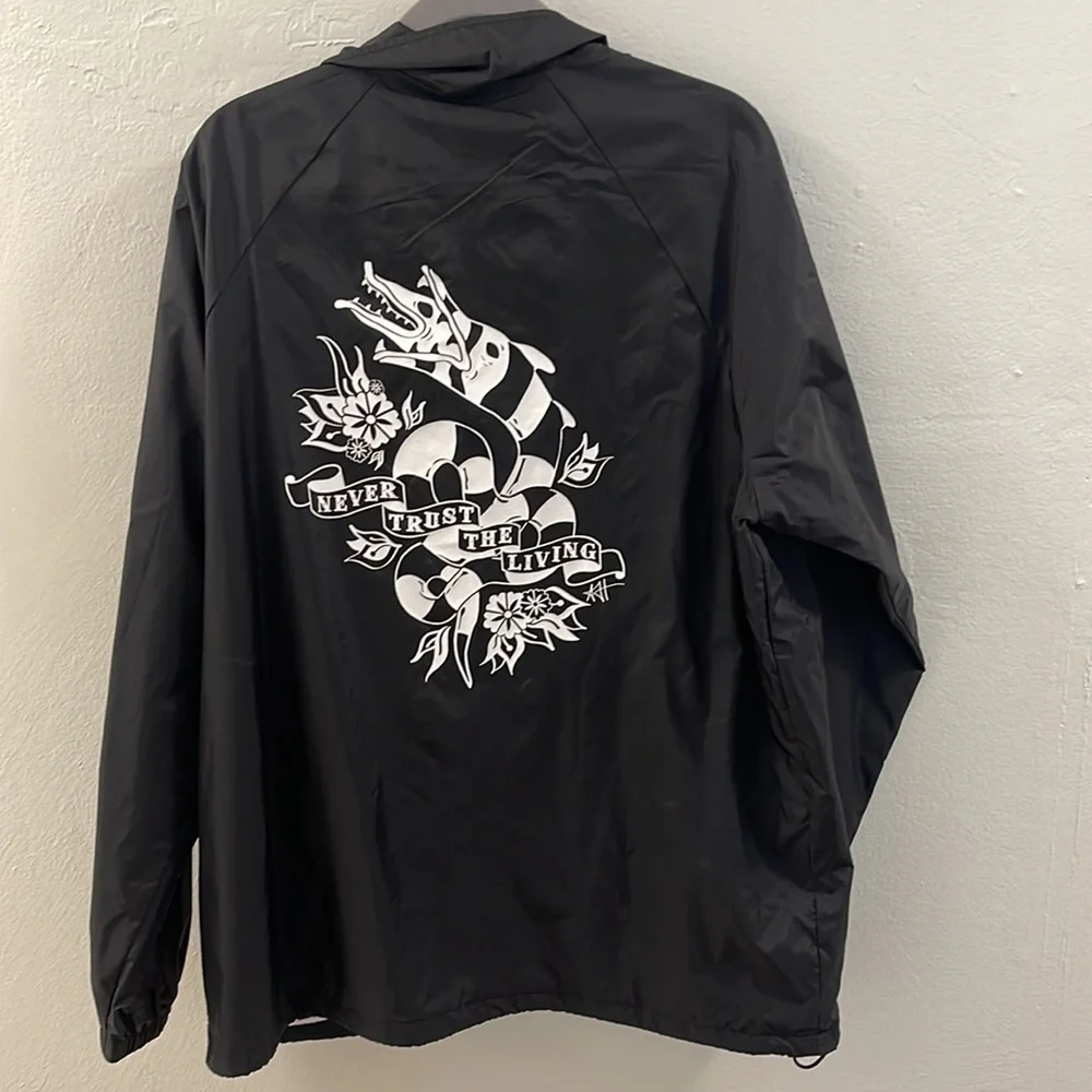 Beetlejuice wind breaker - Picture 2 of 5